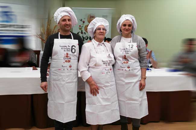 Los 3 finalistas: (De izquierda a derecha) Jesús Antón (Tercer Premio), Avelina Álvarez (Segundo Premio) y Mª del Carmen Santamaría (Primer Premio).