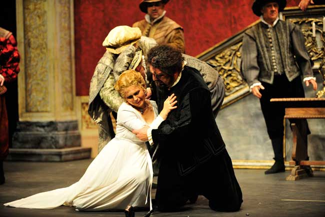 Rigoletto, Ópera en tres actos