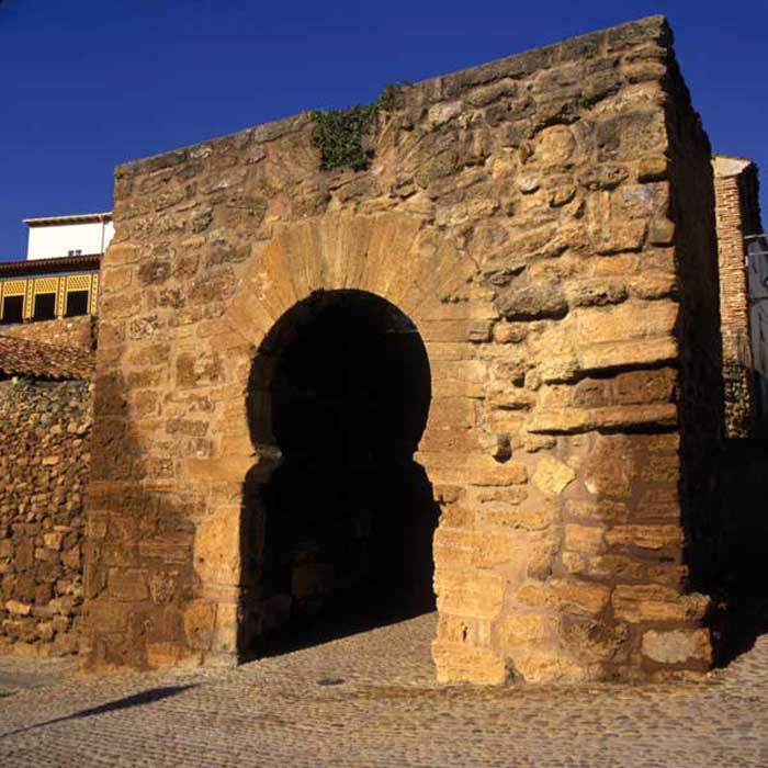 Puerta califal de Ágreda © jadíaz